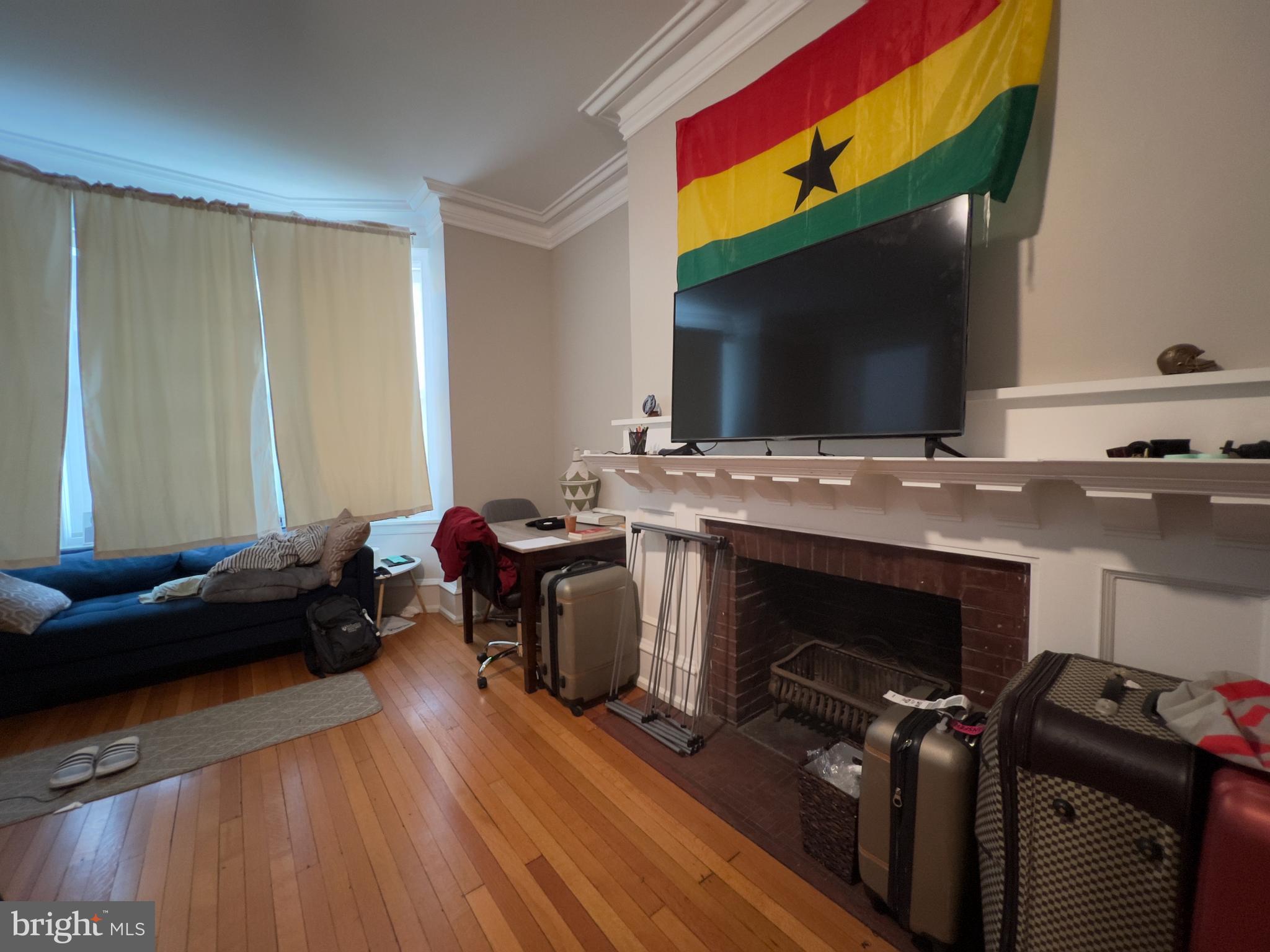 2126 Locust Street, Unit 1R Philadelphia, PA 19103 - Photo 25 of 65