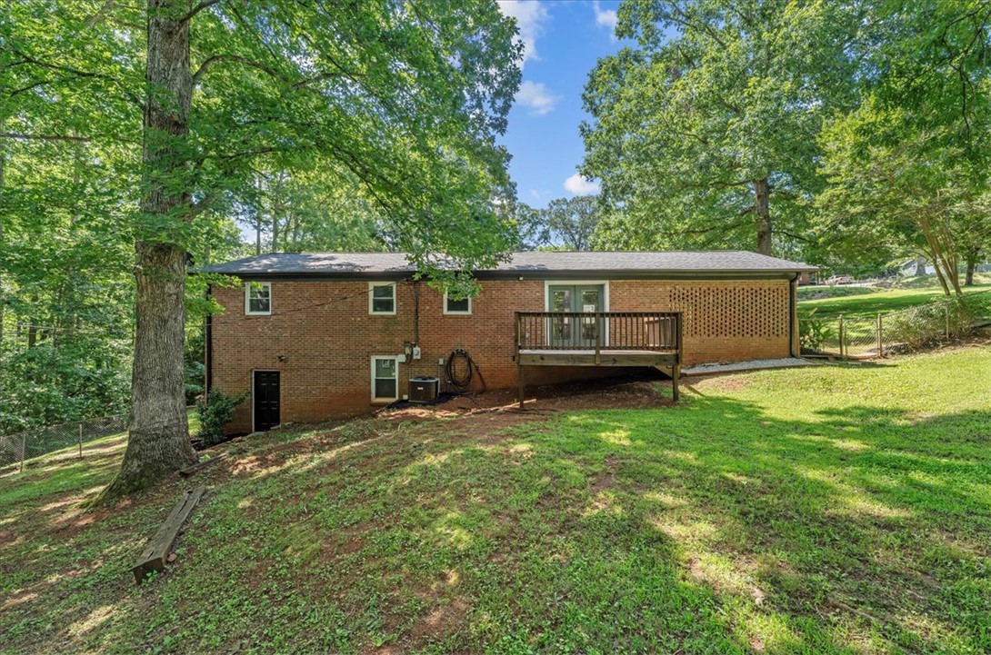 121 State Rd S-37-381 Seneca, SC 29678 - Photo 40 of 41 Gallery Image 40