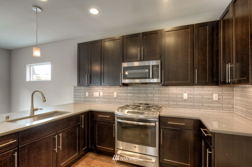 18025 44th Avenue Southeast, Unit LOT18 Bothell, WA 98012 - Photo 5 of 11