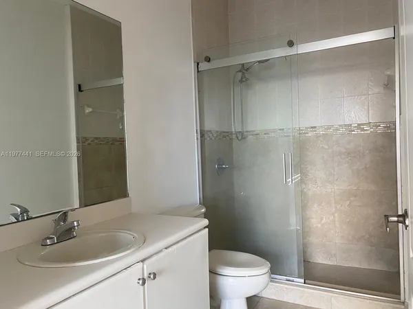 $2,100 | 17630 Northwest 73rd Avenue, Unit 1024, Hialeah, FL 33015