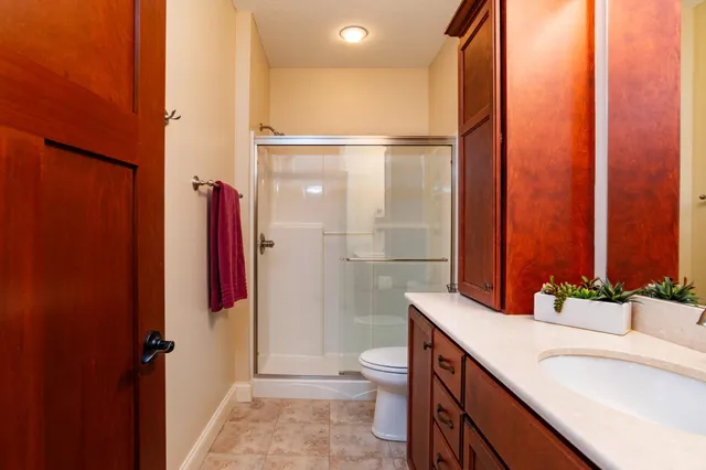 $625,000 | 1957 Oak Street, Mendota Heights, MN 55118