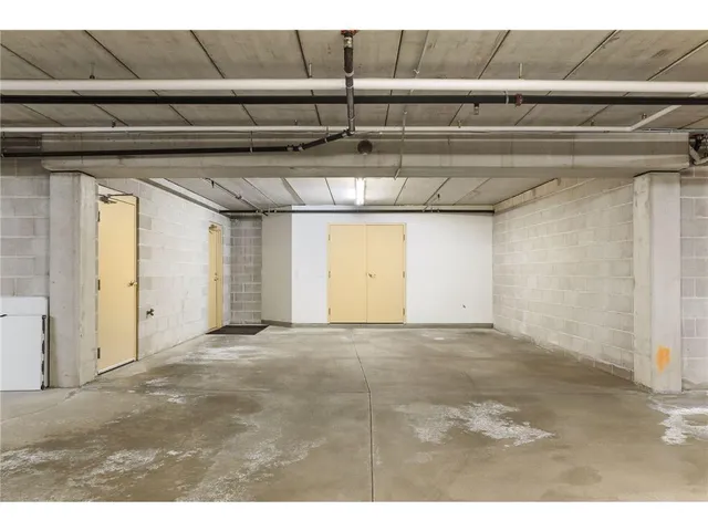 $625,000 | 1957 Oak Street, Mendota Heights, MN 55118