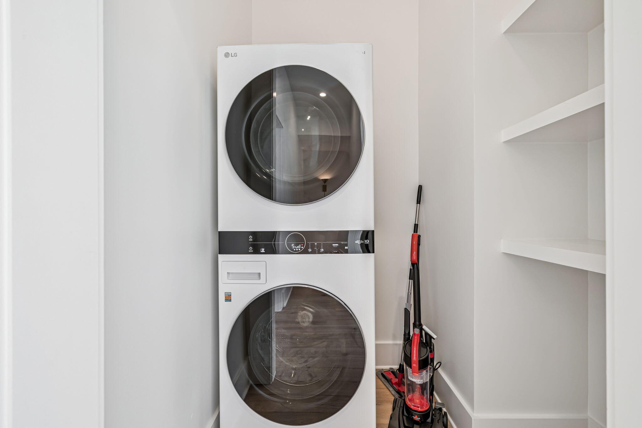 80 Green St Inlet Beach Inlet Beach, FL 32461 - Photo 23 of 111 a close up view of a washer and dryer