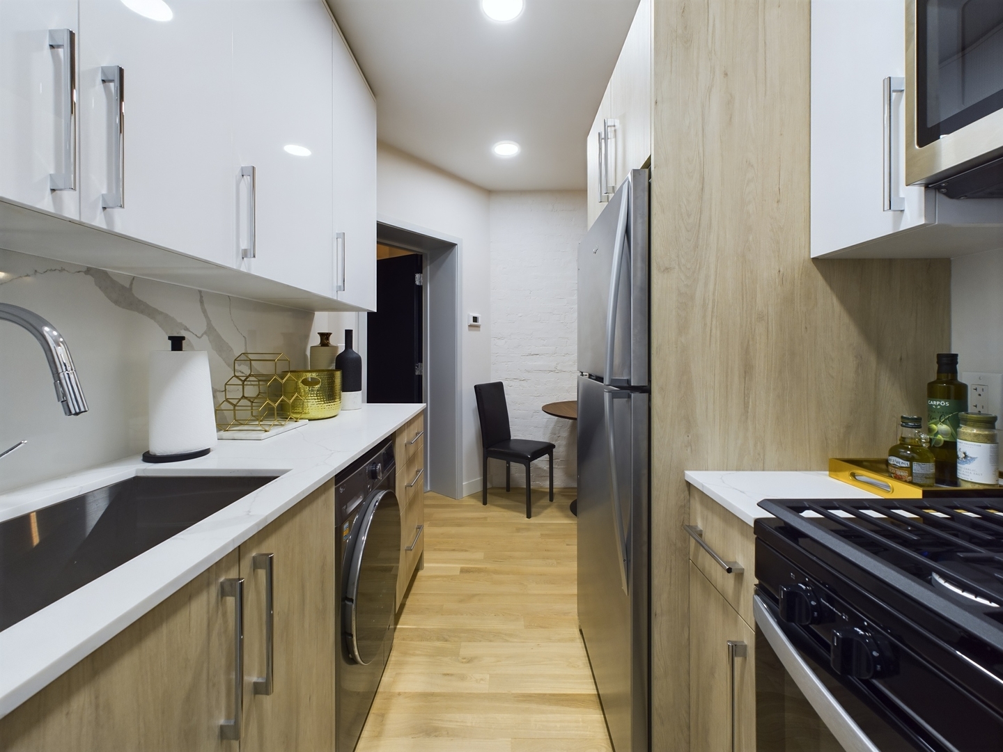 2437 West Walton Street, Unit 3F Chicago, IL 60622 - Photo 10 of 16