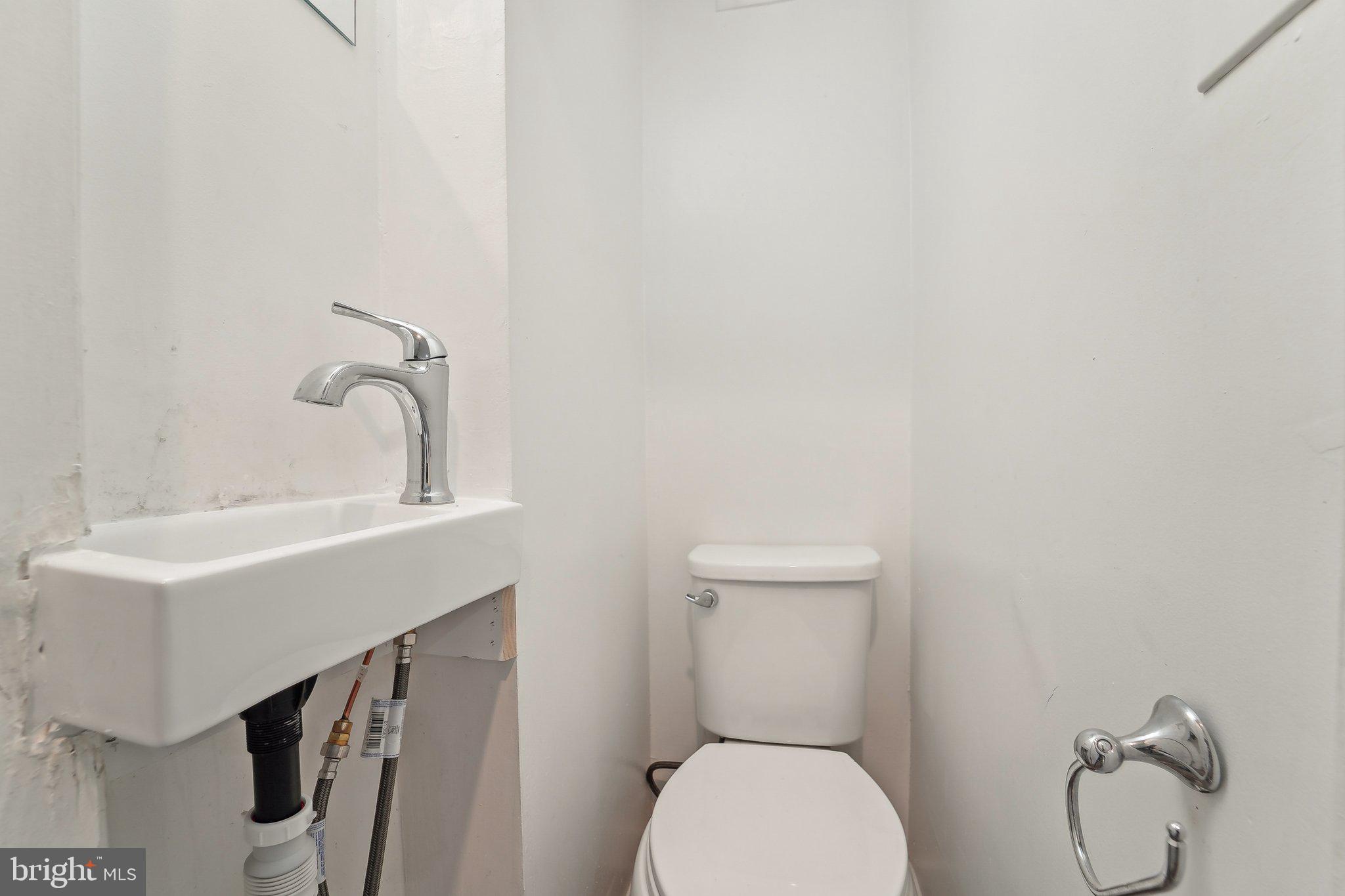 1507 Northwick Road Baltimore, MD 21218 - Photo 26 of 37