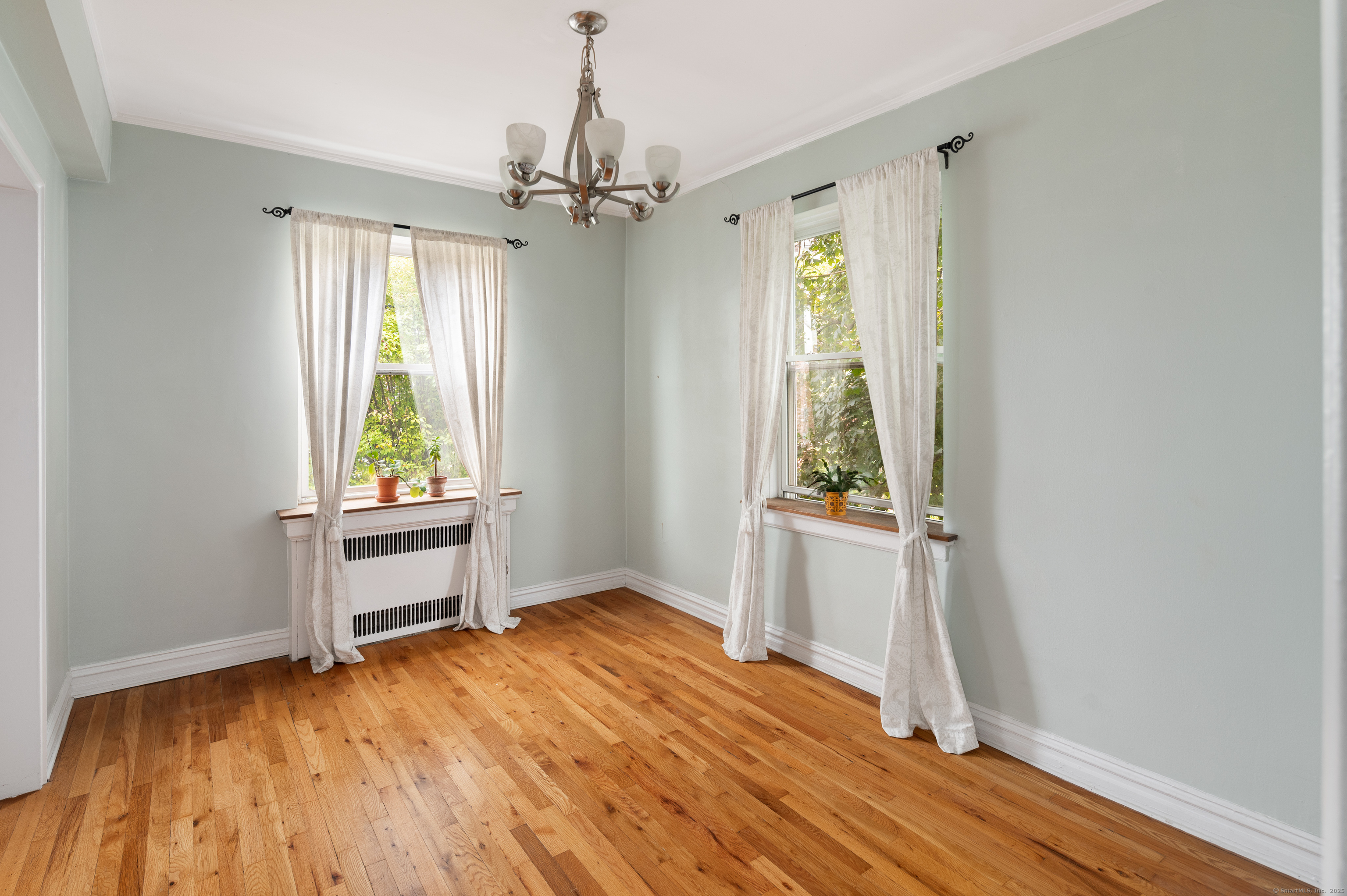 70 Strawberry Hill Avenue, Unit 22D Stamford, CT 06902 - Photo 15 of 39 a view of an empty room and window