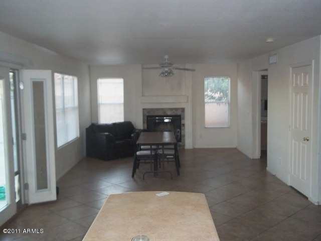 7817 West Boca Raton Road Peoria, AZ 85381 - Photo 4 of 12 FAMILY ROOM 1