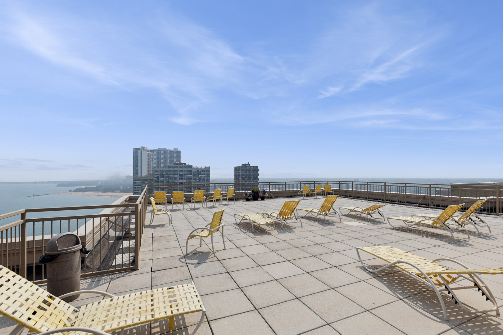 6301 North Sheridan Road, Unit 11L Chicago, IL 60660 - Photo 22 of 25 Gallery Image 22