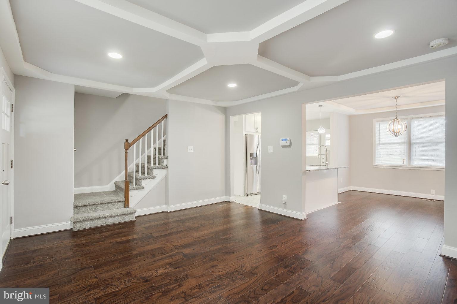 4222 Colborne Road Baltimore, MD 21229 - Photo 2 of 22 Living Room