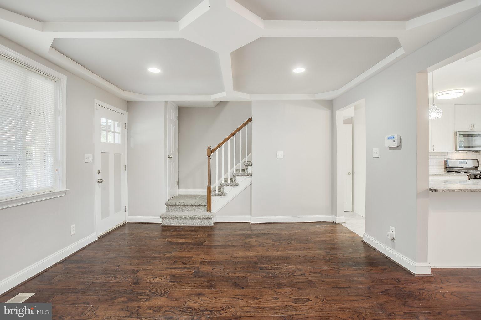 4222 Colborne Road Baltimore, MD 21229 - Photo 3 of 22 Living Room