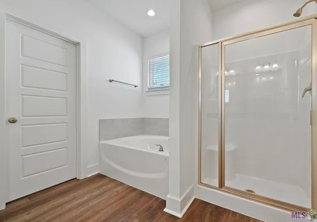 $2,400 | 616 Lake Shelf Drive, Baton Rouge, LA 70820