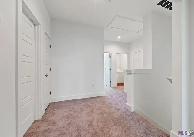 $2,400 | 616 Lake Shelf Drive, Baton Rouge, LA 70820