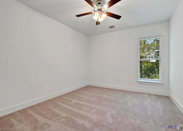 $2,400 | 616 Lake Shelf Drive, Baton Rouge, LA 70820