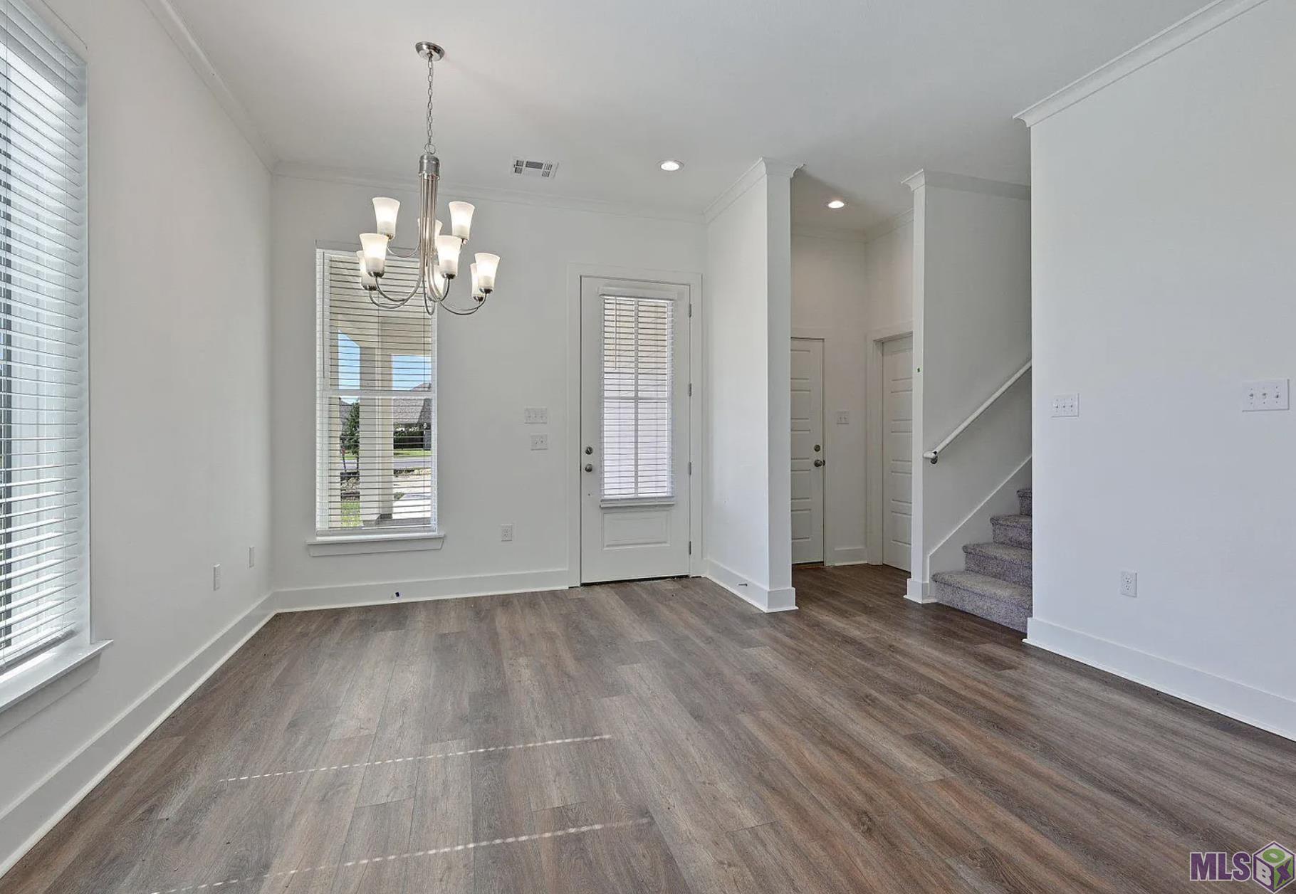 616 Lake Shelf Drive Baton Rouge, LA 70820 - Photo 3 of 14