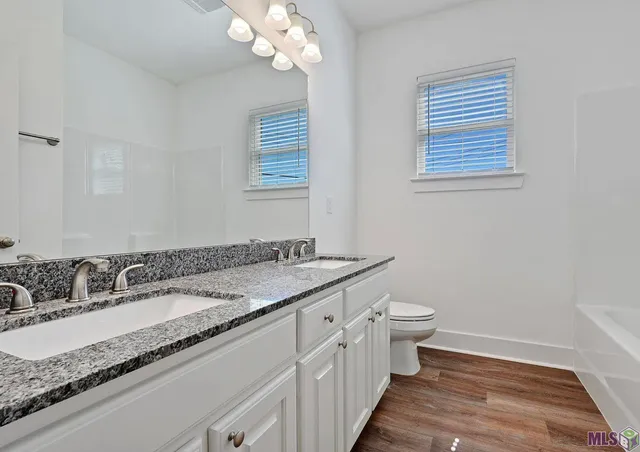 $2,400 | 616 Lake Shelf Drive, Baton Rouge, LA 70820