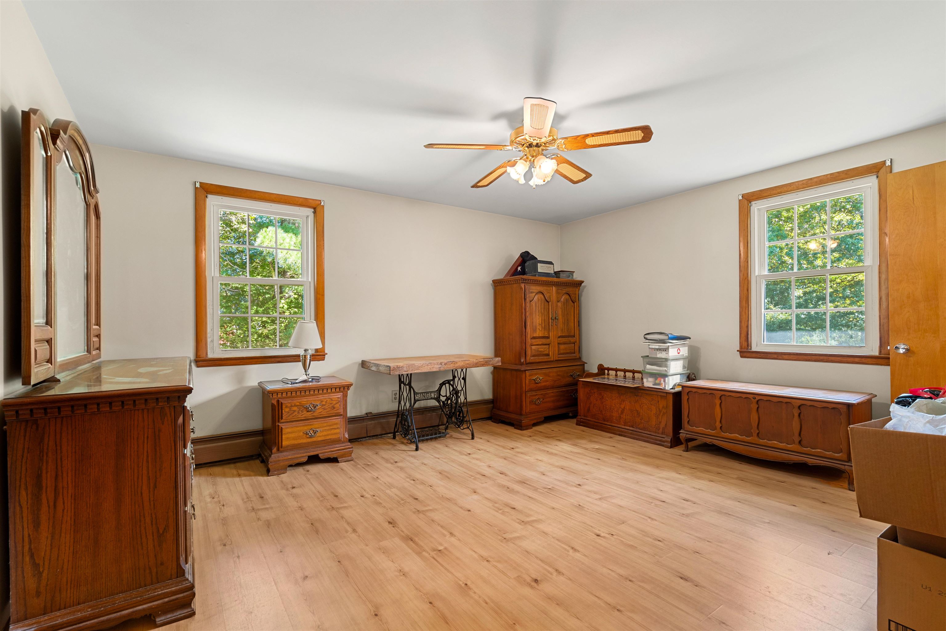 87 Tsienneto Road Derry, NH 03038 - Photo 12 of 40