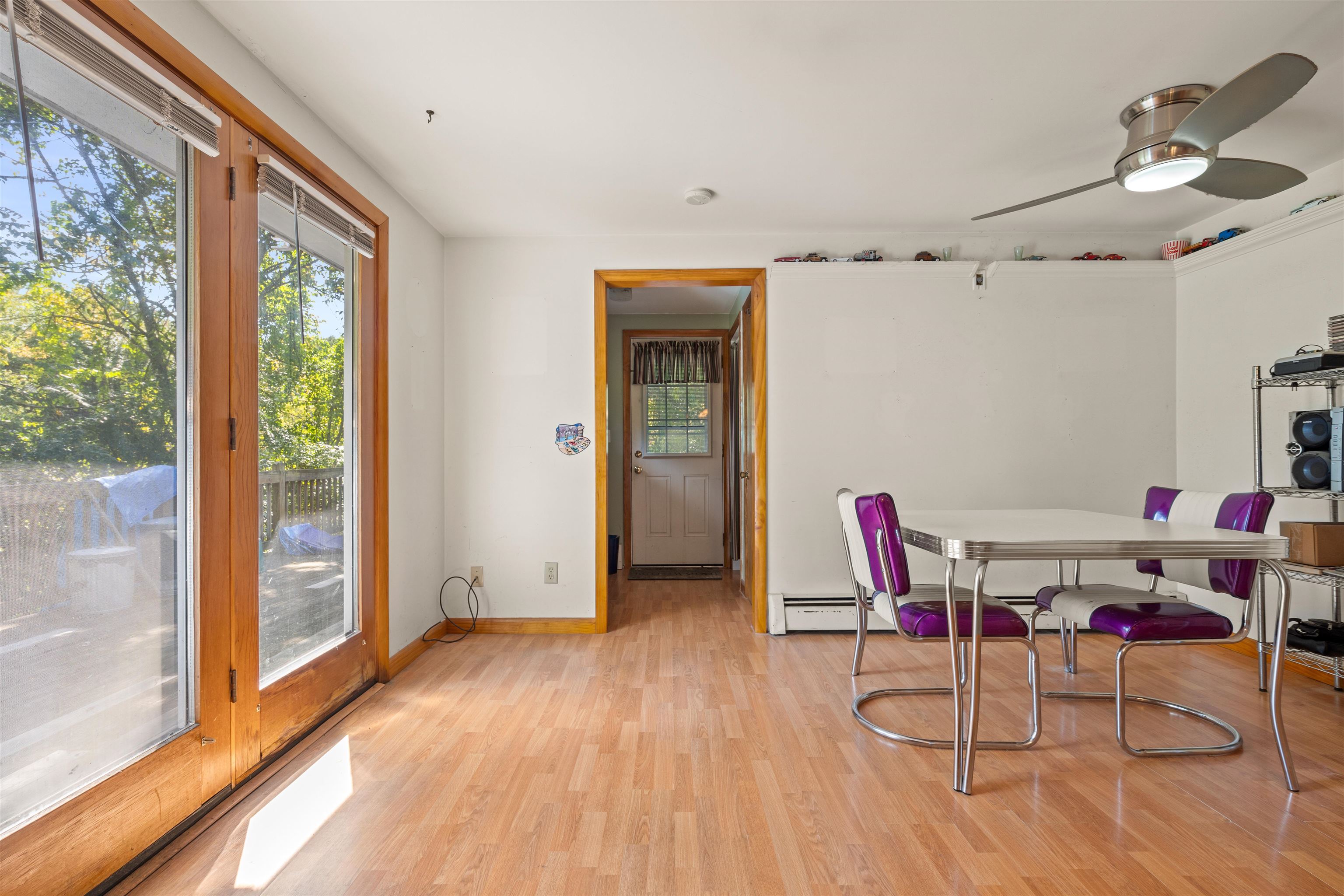 87 Tsienneto Road Derry, NH 03038 - Photo 5 of 40