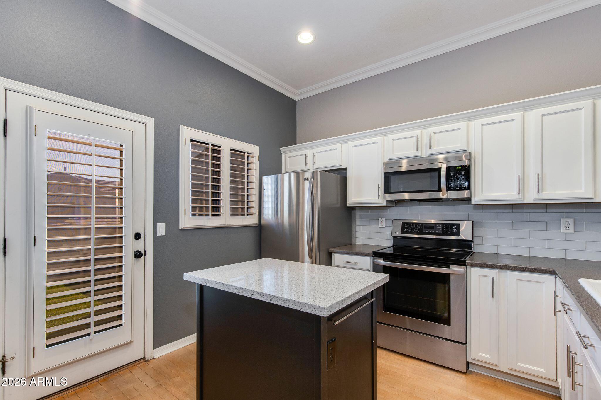 4533 North 22nd Street, Unit 225 Phoenix, AZ 85016 - Photo 2 of 23 Kitchen