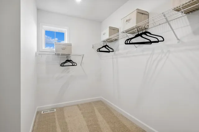 $639,905 | 1940 Tamarack Road, Chaska, MN 55318