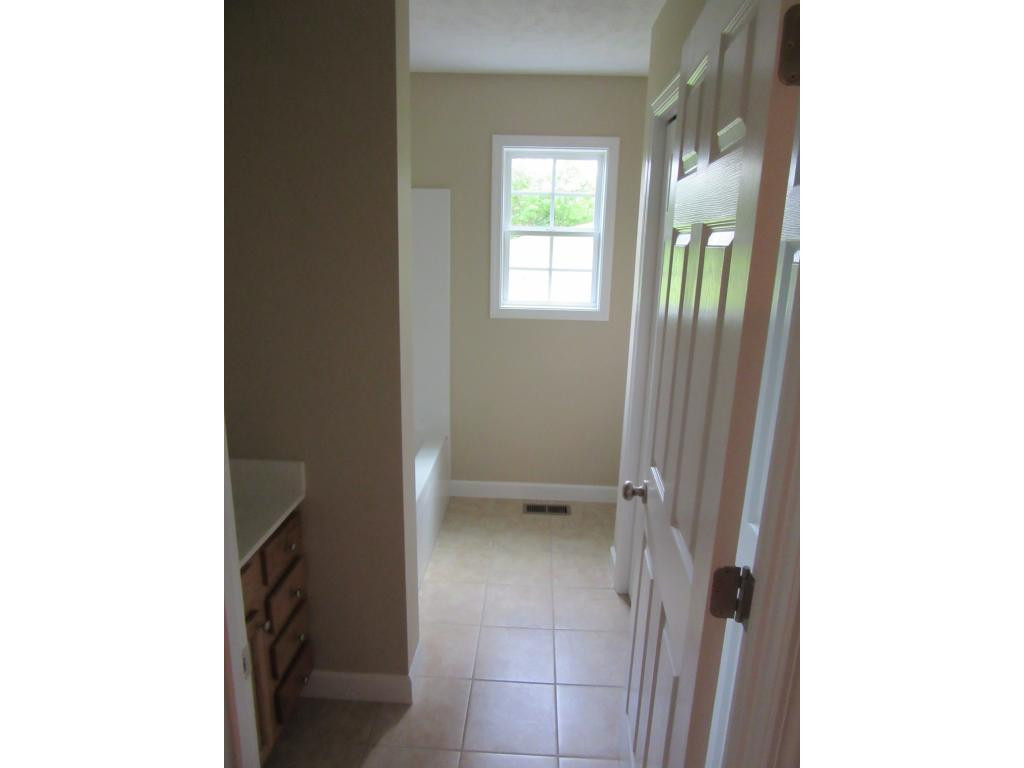 135 Bunker Hill Road Elizabethton, TN 37643 - Photo 14 of 18 Photo 14