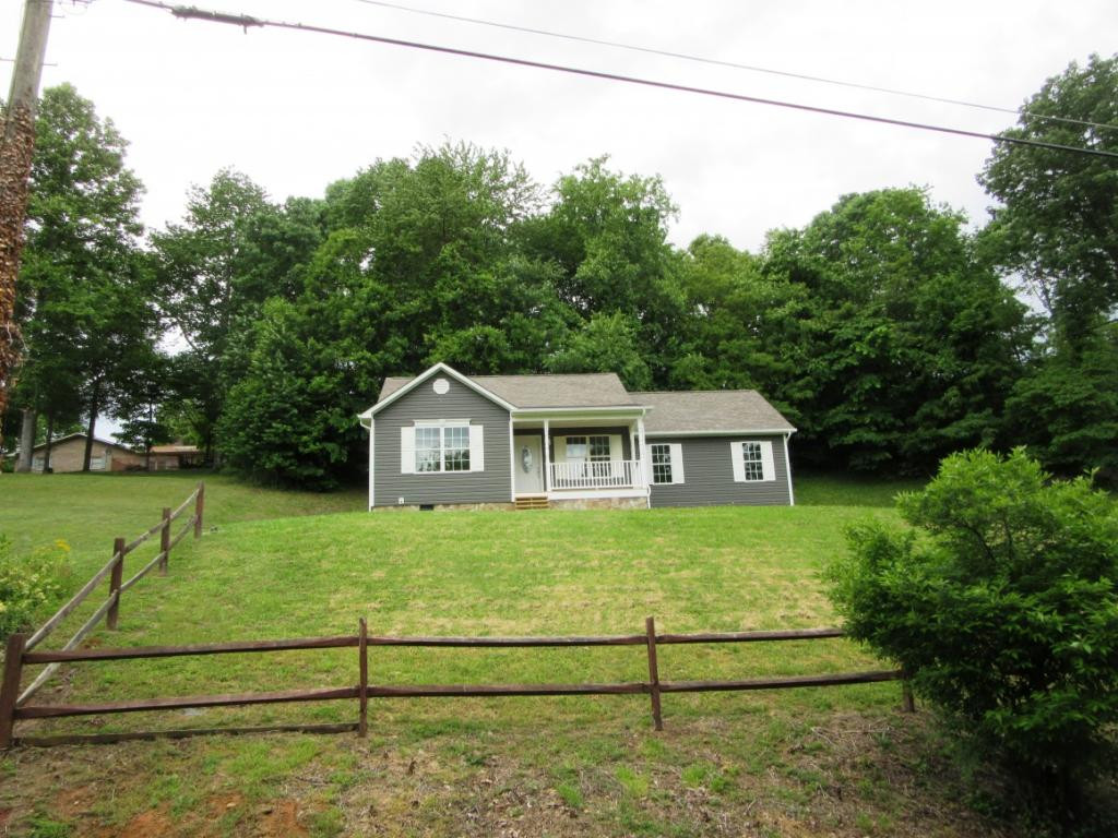135 Bunker Hill Road Elizabethton, TN 37643 - Photo 2 of 18 Photo 2