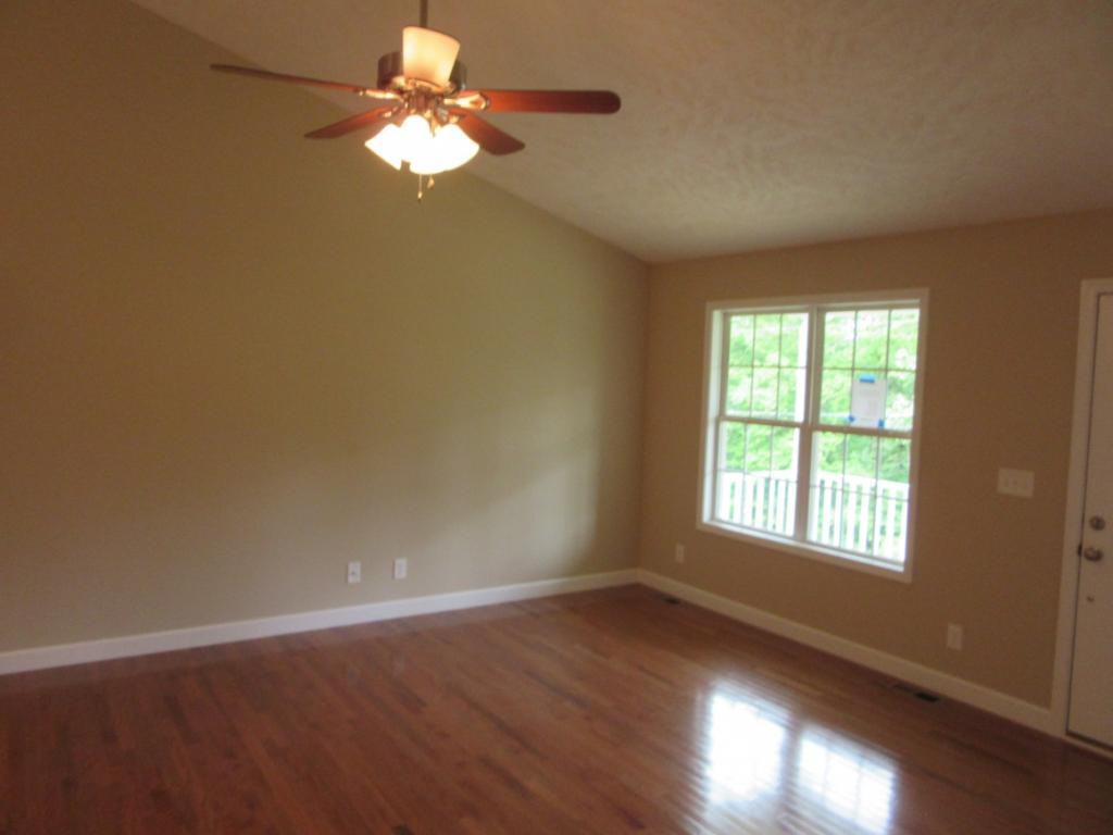 135 Bunker Hill Road Elizabethton, TN 37643 - Photo 8 of 18 Photo 8