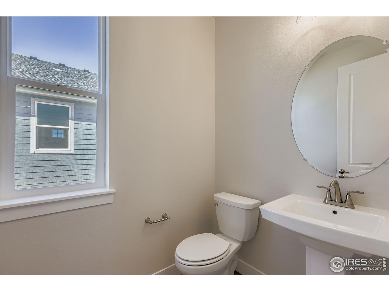 5841 Aspenglow Street Firestone, CO 80504 - Photo 8 of 25