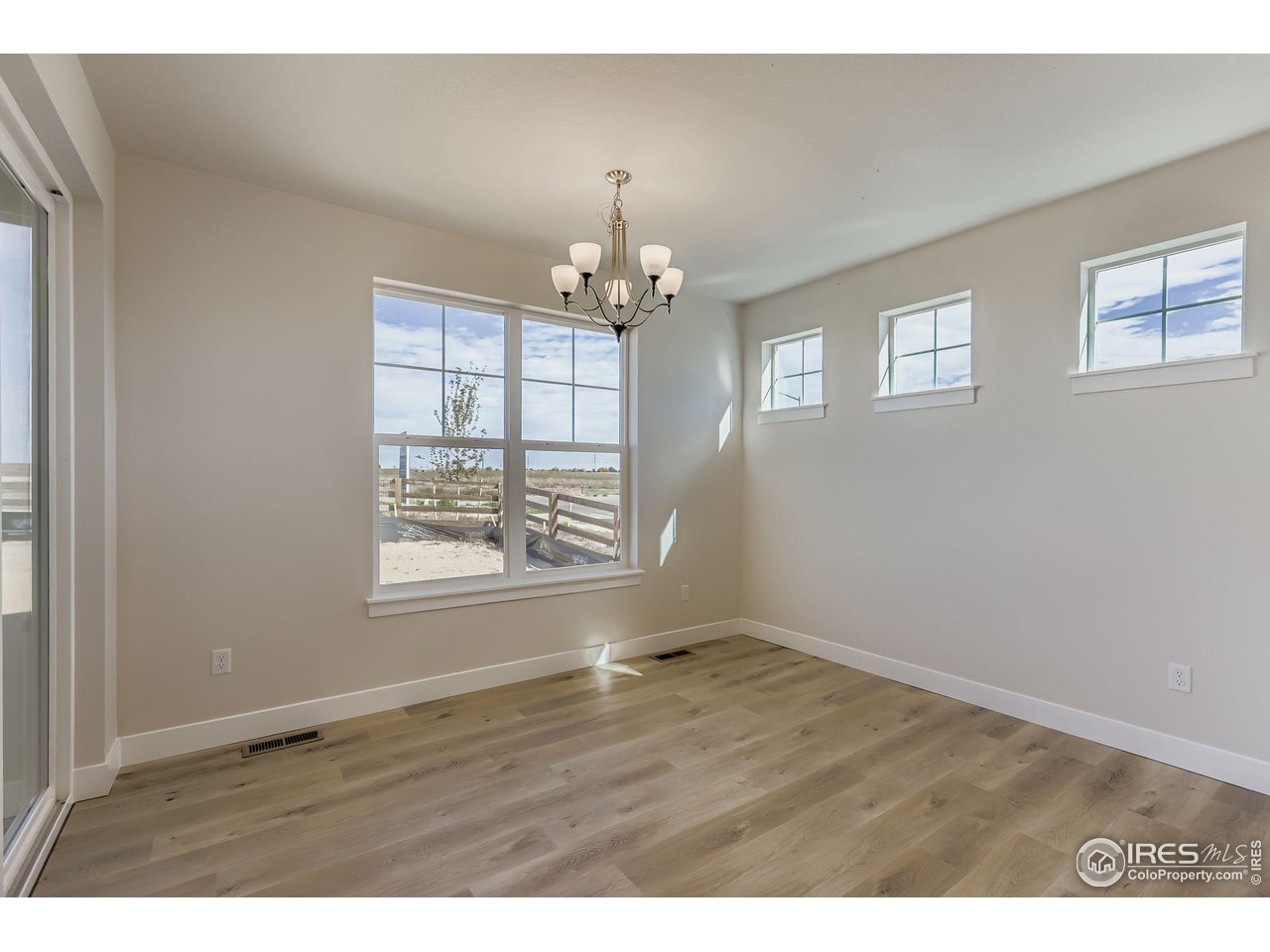 5841 Aspenglow Street Firestone, CO 80504 - Photo 9 of 25
