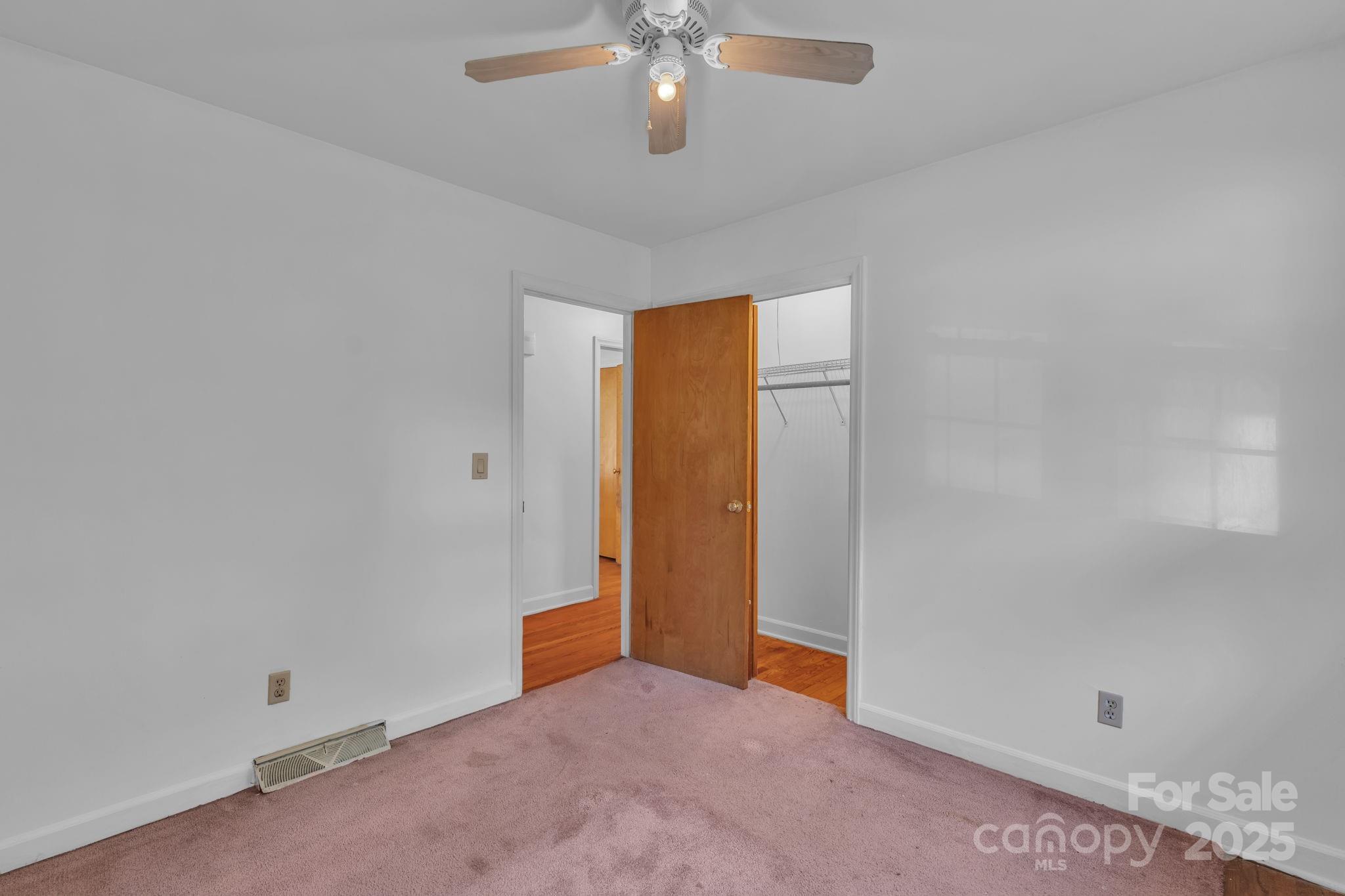5300 Nevin Road Charlotte, NC 28269 - Photo 19 of 35 Gallery Image 19