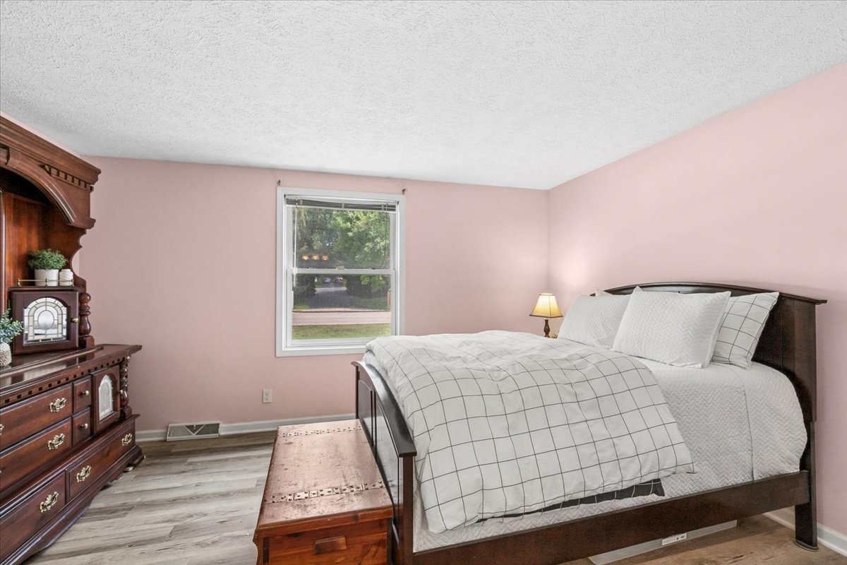411 Highland Road Grayslake, IL 60030 - Photo 13 of 26