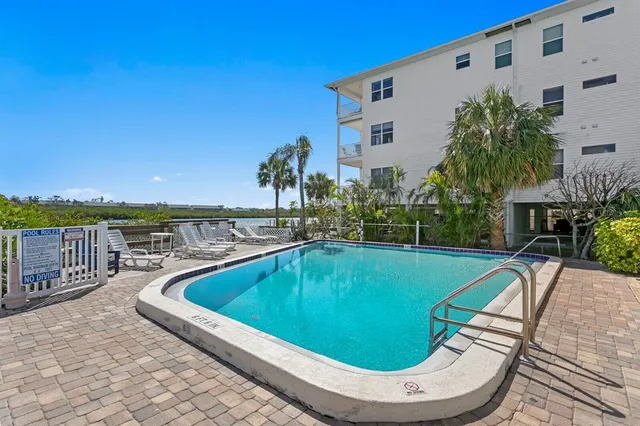 $535,000 | 19823 Gulf Boulevard, Unit 33, Indian Shores, FL 33785