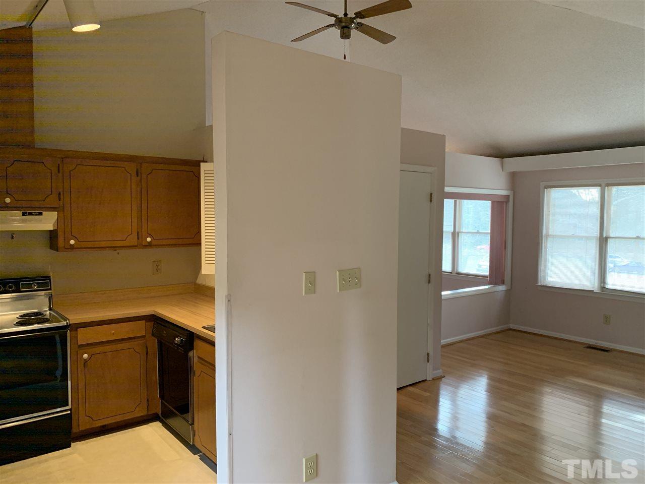 3308 Mill Run, Unit 107 Raleigh, NC 27612 - Photo 7 of 12