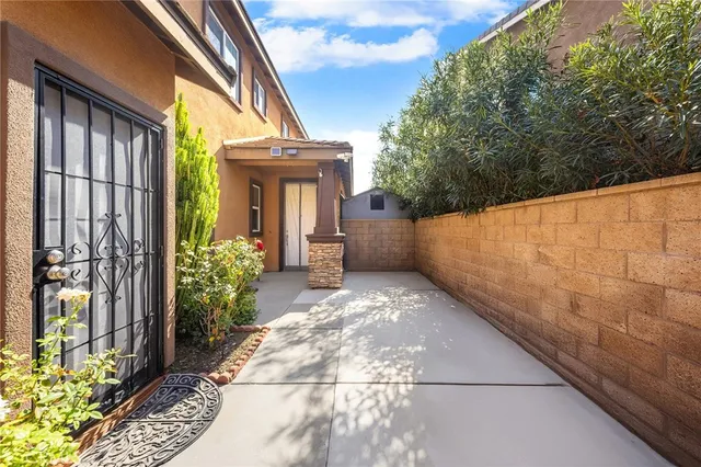 $925,000 | 12465 Breeze Lane, Eastvale, CA 91752