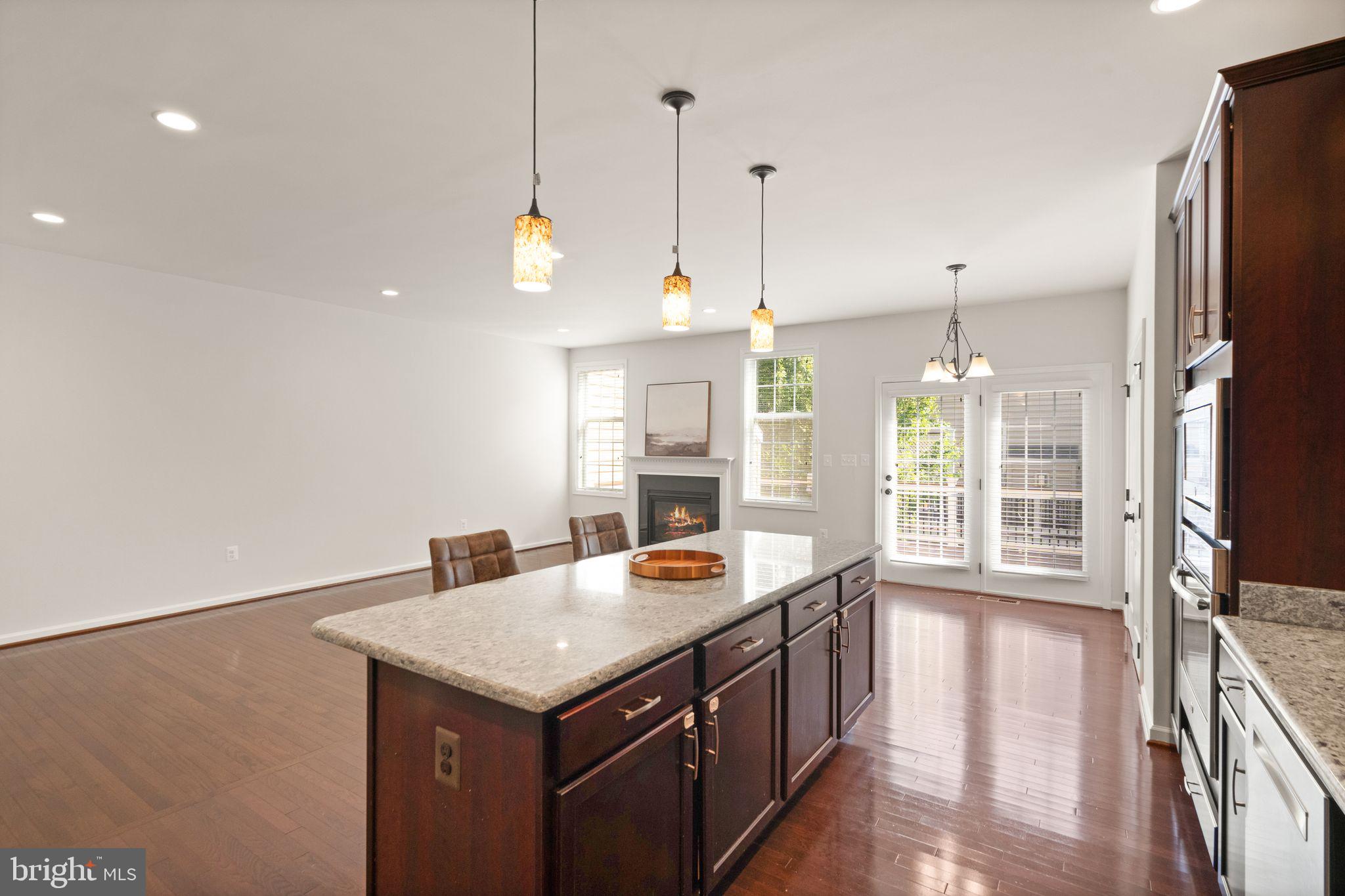 23438 Colts Run Square Ashburn, VA 20148 - Photo 19 of 55