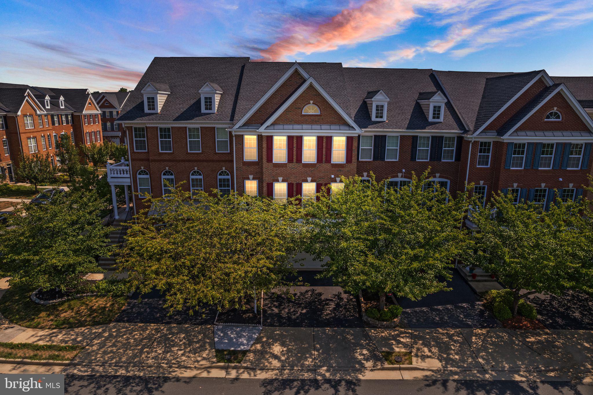 23438 Colts Run Square Ashburn, VA 20148 - Photo 2 of 55