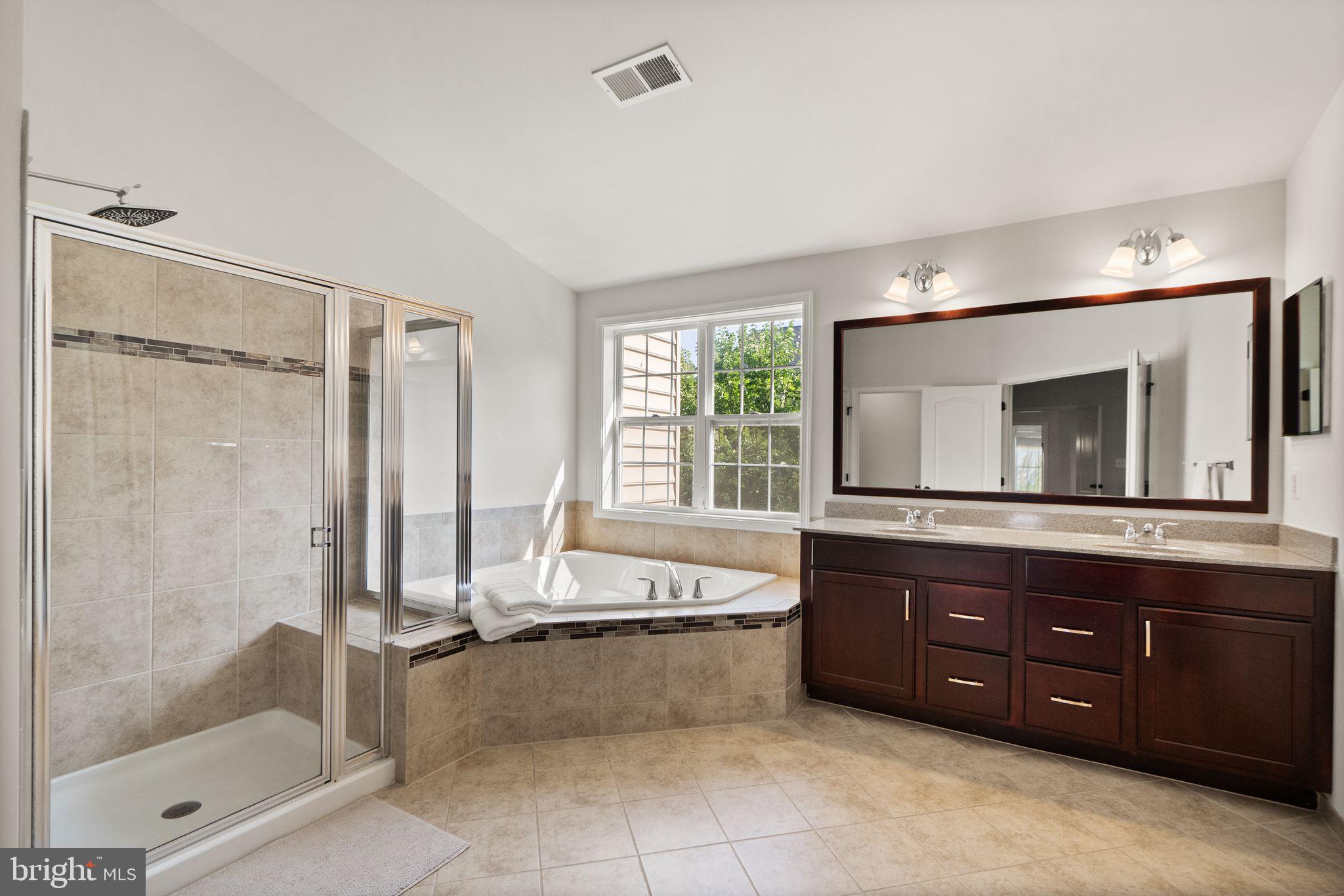 23438 Colts Run Square Ashburn, VA 20148 - Photo 31 of 55