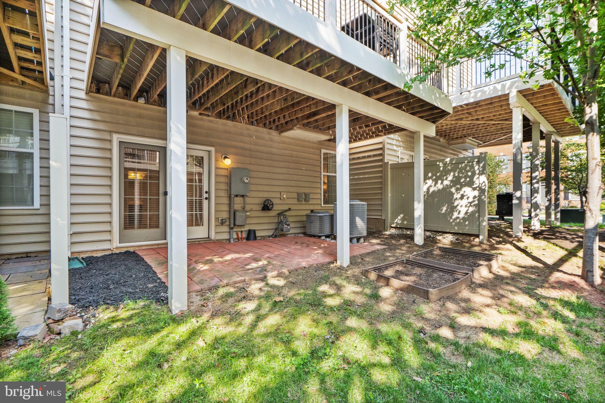 23438 Colts Run Square Ashburn, VA 20148 - Photo 52 of 55