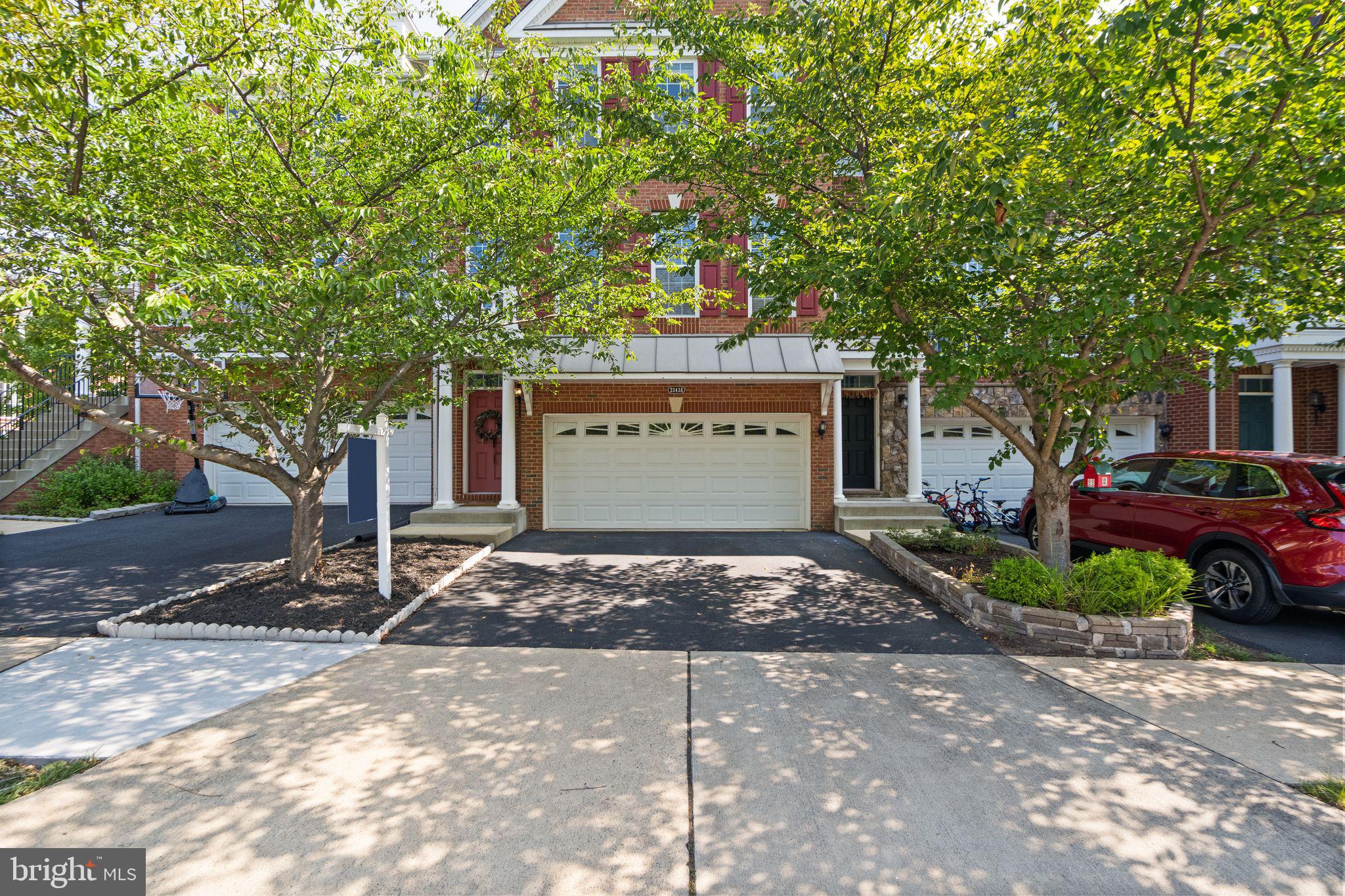 23438 Colts Run Square Ashburn, VA 20148 - Photo 6 of 55