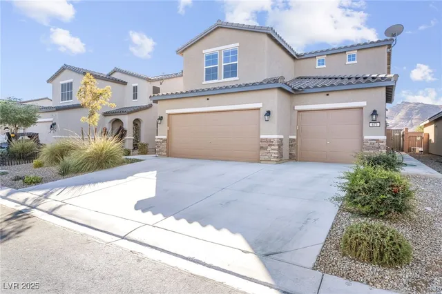 $529,900 | 675 Turtleback Fls Avenue, Indian Springs, NV 89018