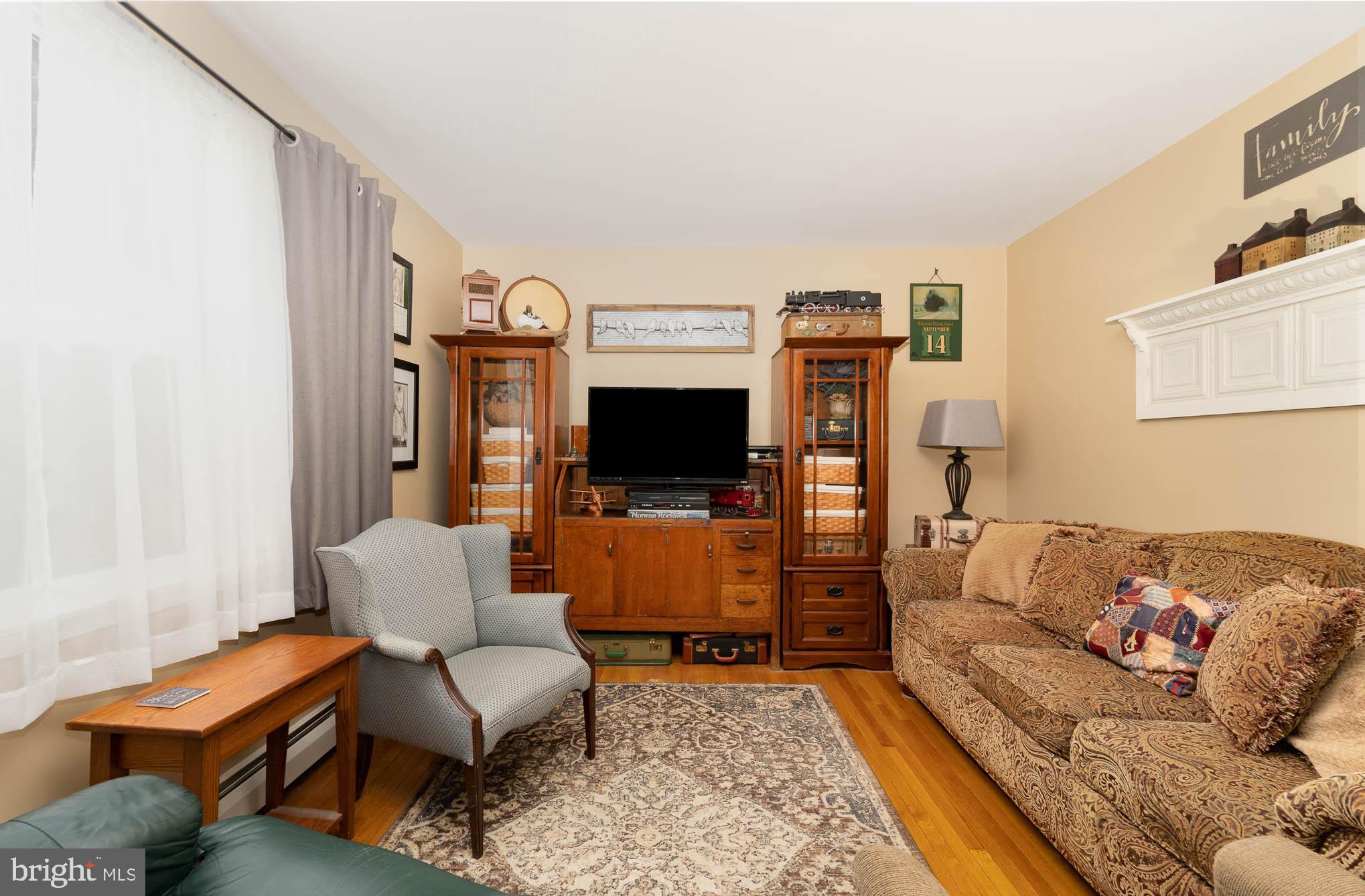 349 Gibraltar Road Reading, PA 19606 - Photo 4 of 28 Gallery Image 4