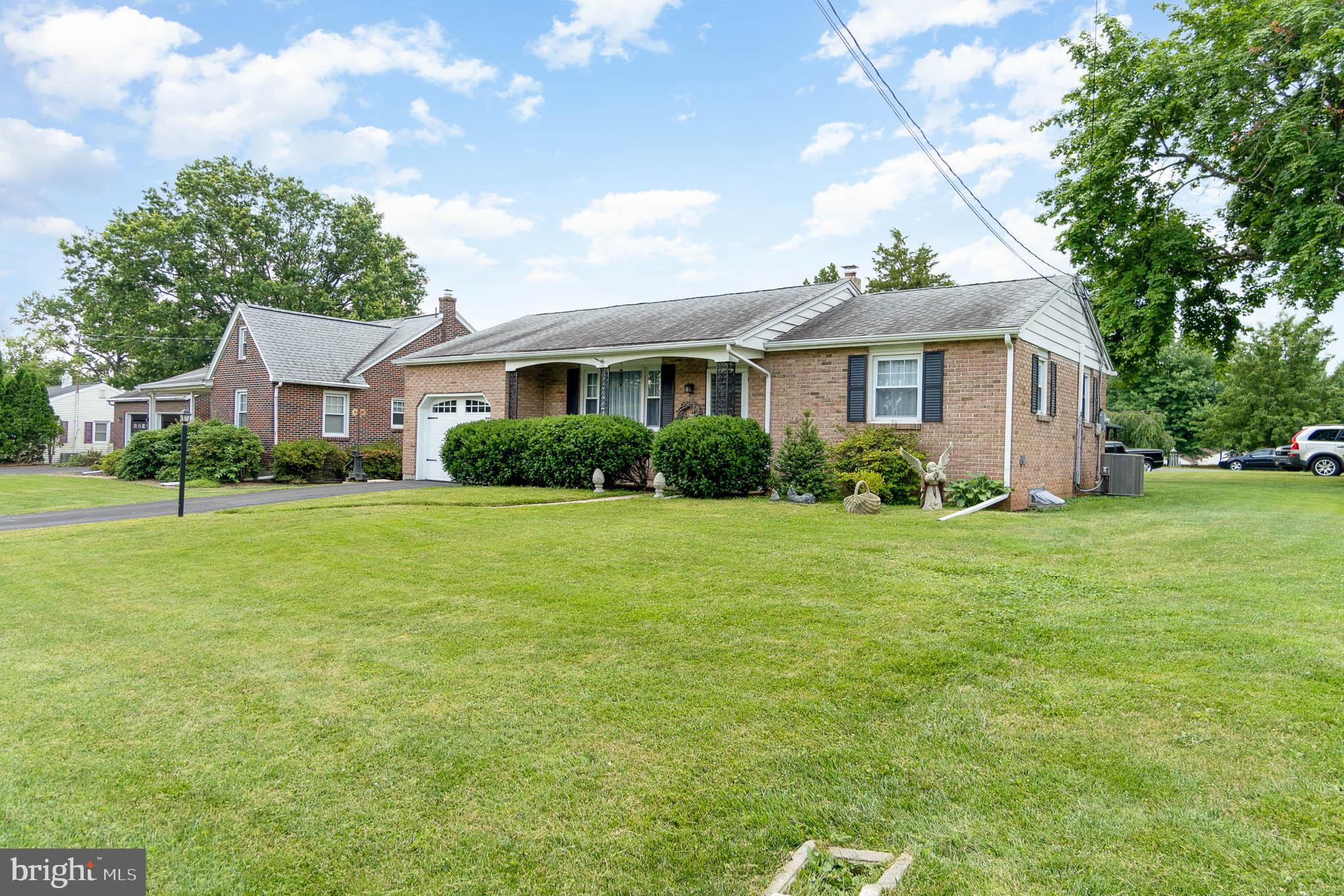 349 Gibraltar Road Reading, PA 19606 - Photo 5 of 28 Gallery Image 5