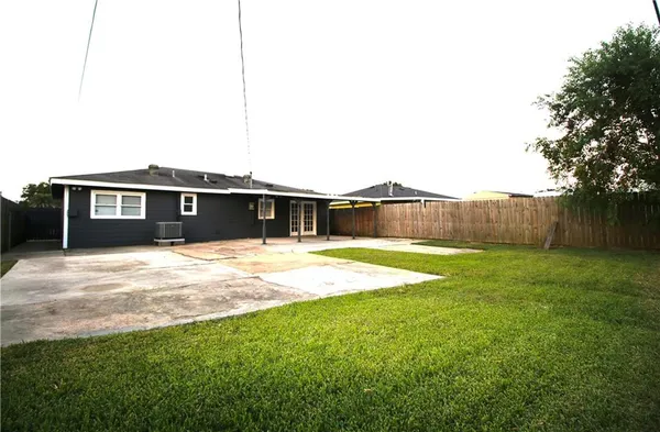 $1,800 | 2836 Glenbrook Drive, Gretna, LA 70056