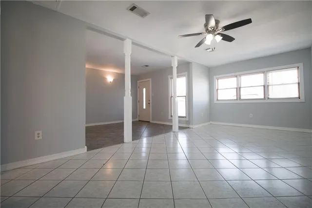 $1,800 | 2836 Glenbrook Drive, Gretna, LA 70056