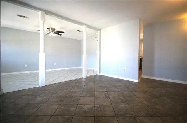 $1,800 | 2836 Glenbrook Drive, Gretna, LA 70056