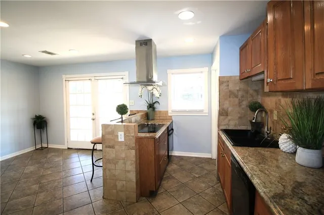 $1,800 | 2836 Glenbrook Drive, Gretna, LA 70056