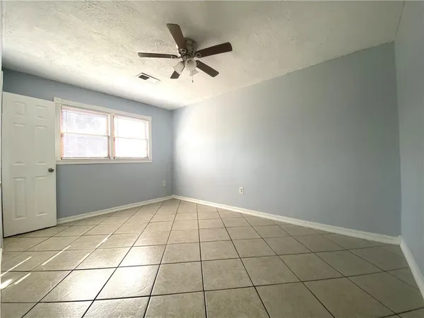 $1,800 | 2836 Glenbrook Drive, Gretna, LA 70056