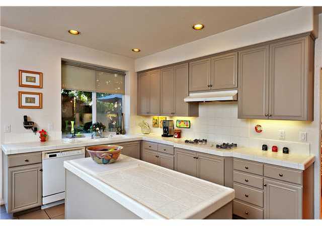 4890 Riding Ridge Road San Diego, CA 92130 - Photo 10 of 25 Island in Kitchen