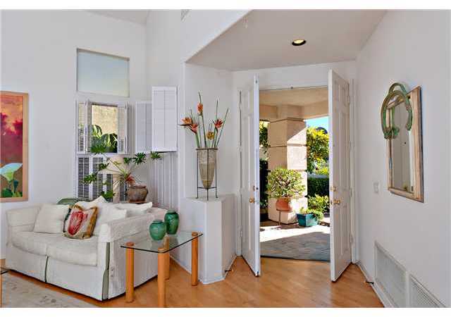 4890 Riding Ridge Road San Diego, CA 92130 - Photo 5 of 25