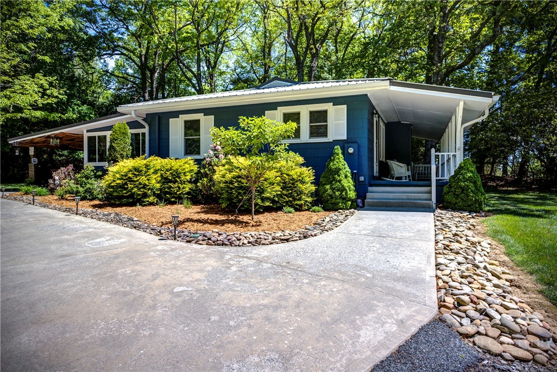 1010 Rash Road Glade Valley, NC 28627 - Photo 10 of 50