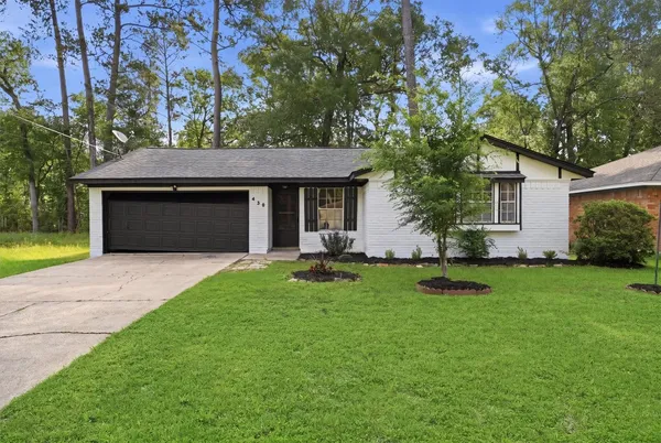 $229,900 | 430 Eastwood Drive, New Caney, TX 77357